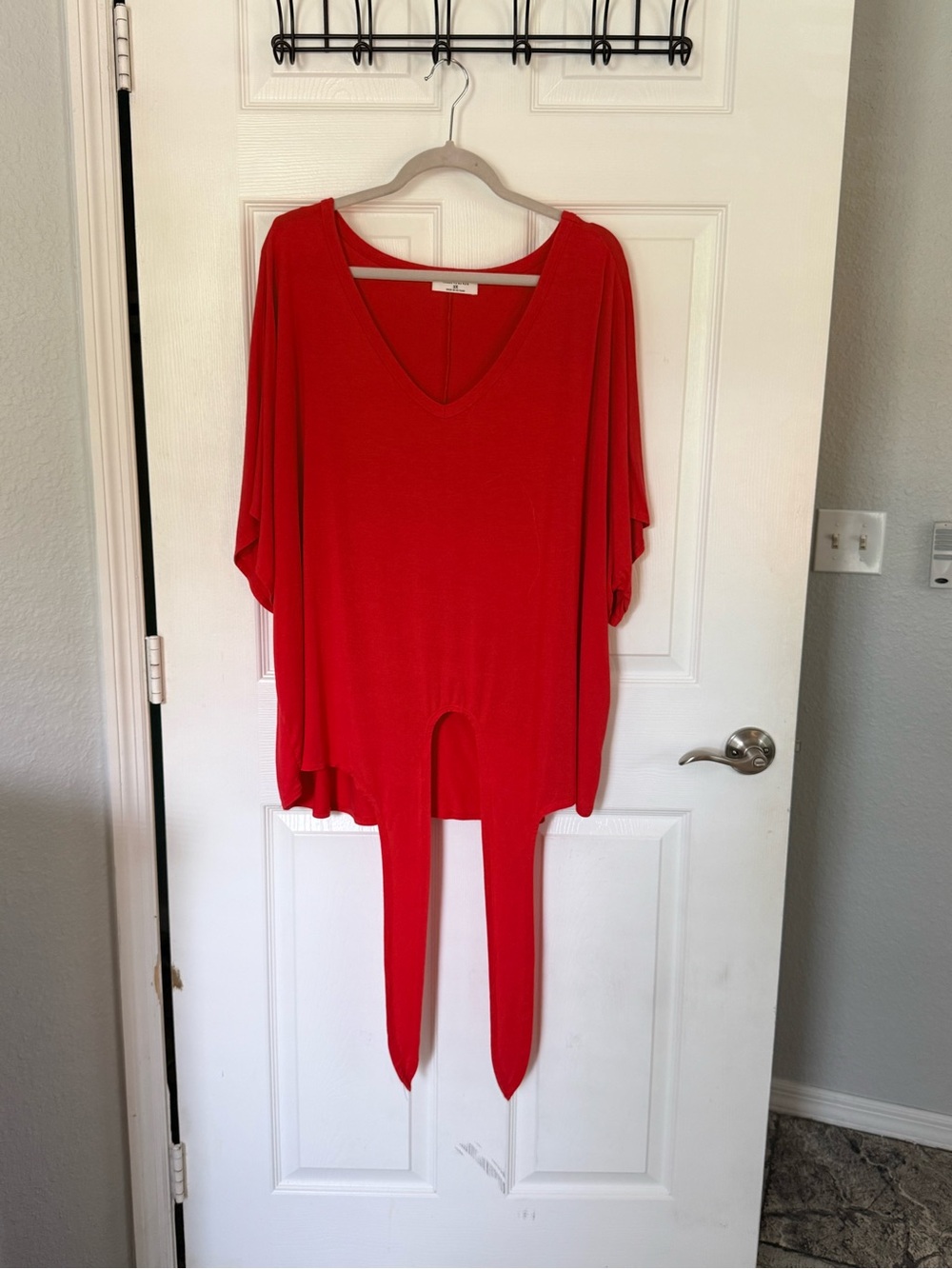 Zenana Outfitters 2X Bright Red V-Neck Tunic with Front Tie